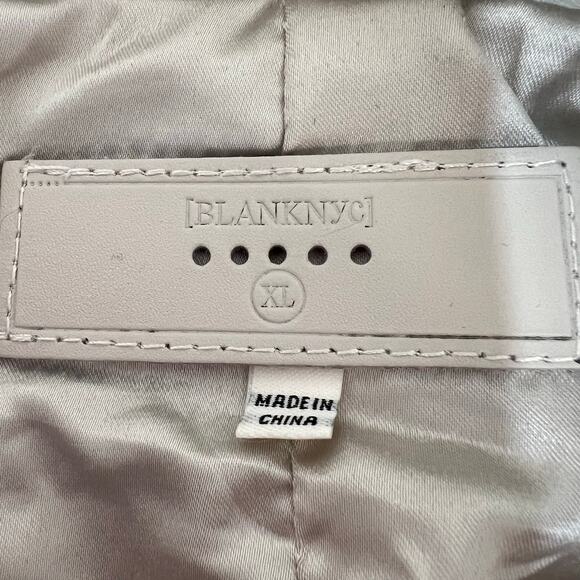 Blank NYC Size XL Faux Leather Vegan Zip Front Moto Jacket Cream Lined Edgy NWT - Picture 12 of 16